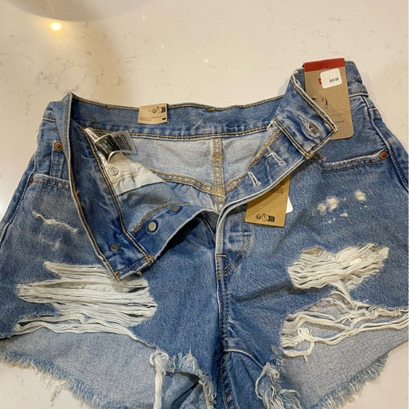 Levi’s 501 light blue denim shorts, size 30, ripped distressed grunge look - Picture 3 of 11